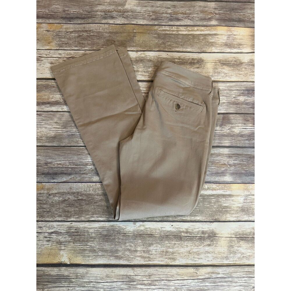 AE Kick-Boot Khaki Pants Size 10 Regular